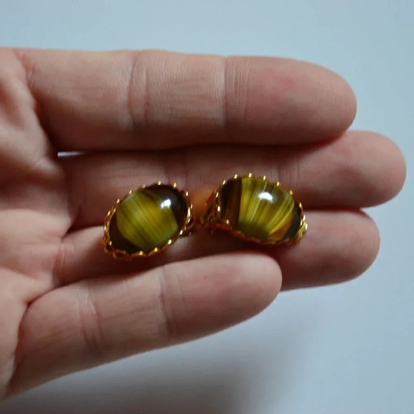 Vtg Tiger  Eye Clip On Earrings - Picture 5 of 5